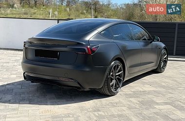 Седан Tesla Model 3 2024 в Тернополе