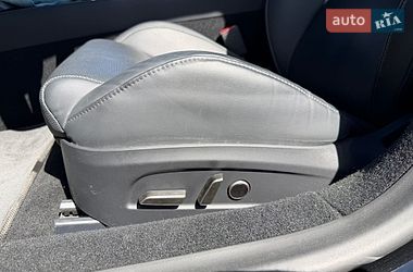 Седан Tesla Model 3 2024 в Тернополе