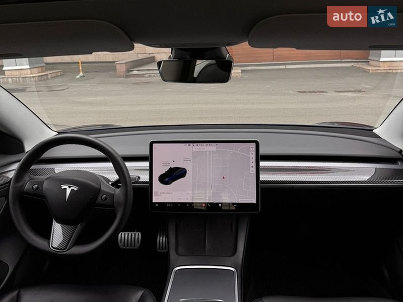 Седан Tesla Model 3 2021 в Киеве