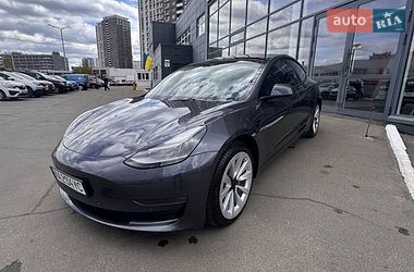 Седан Tesla Model 3 2022 в Києві