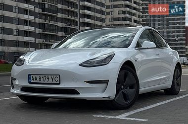 Седан Tesla Model 3 2018 в Києві