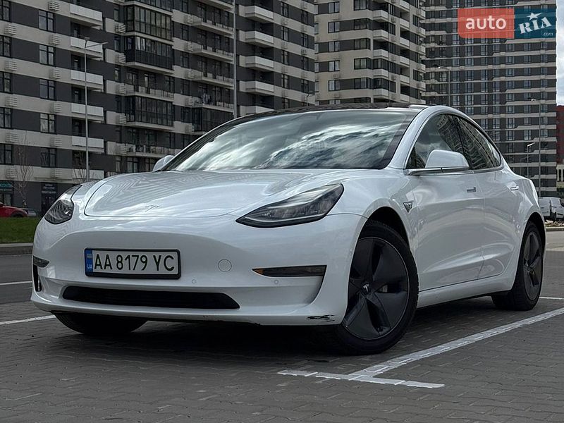 Tesla Model 3 2018