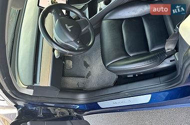 Седан Tesla Model 3 2018 в Вінниці