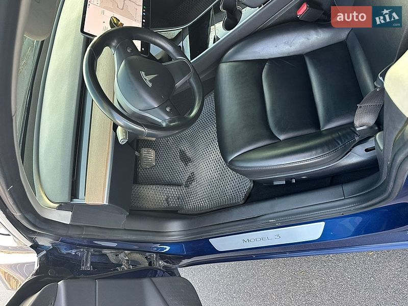 Седан Tesla Model 3 2018 в Вінниці