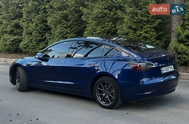 Седан Tesla Model 3 2021 в Киеве