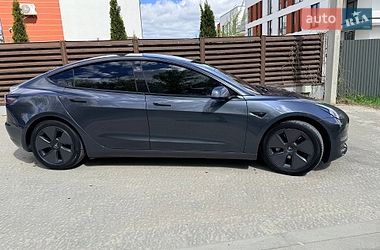 Седан Tesla Model 3 2022 в Львові