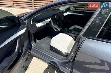 Седан Tesla Model 3 2022 в Львові
