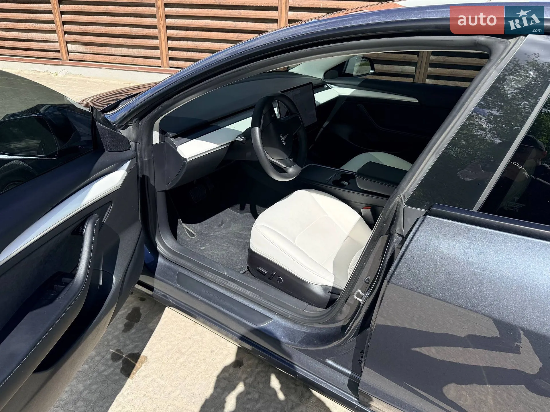 2022 Tesla Model 3 - мініатюра 16