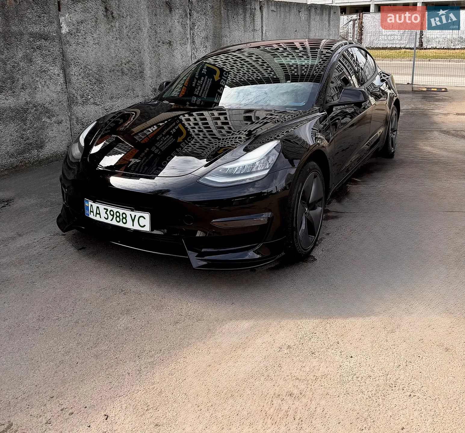 2019 Tesla Model 3 - фото 1