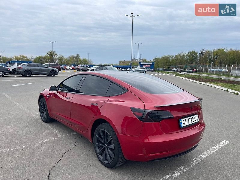 Седан Tesla Model 3 2018 в Києві