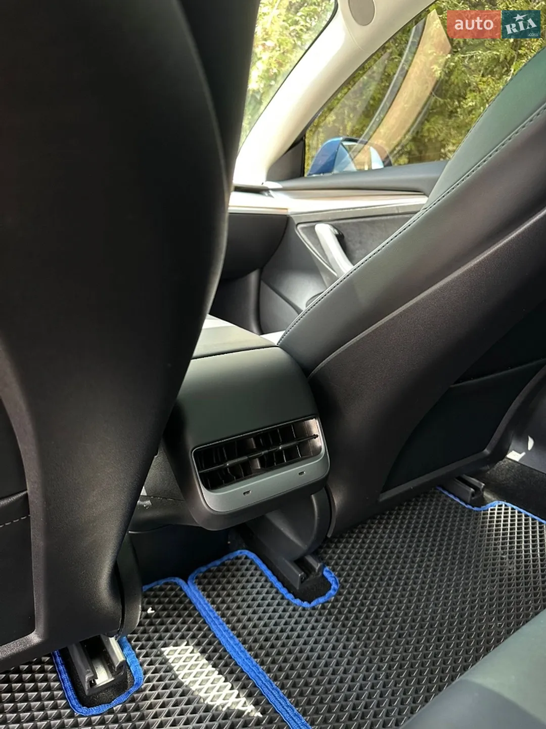2021 Tesla Model 3 - мініатюра 18