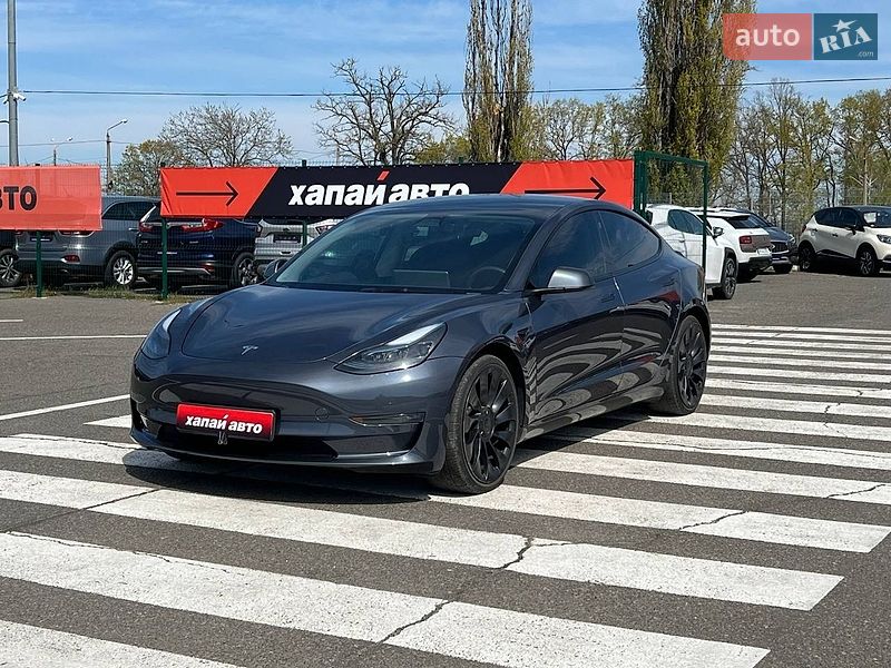 Tesla Model 3 2023