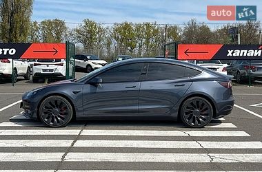 Седан Tesla Model 3 2023 в Одессе