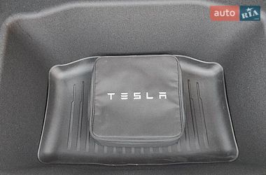 Седан Tesla Model 3 2022 в Києві