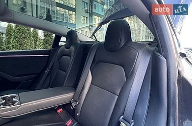 Седан Tesla Model 3 2024 в Ивано-Франковске