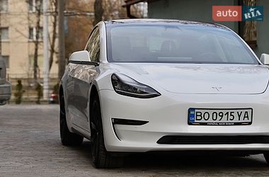 Седан Tesla Model 3 2019 в Тернополе