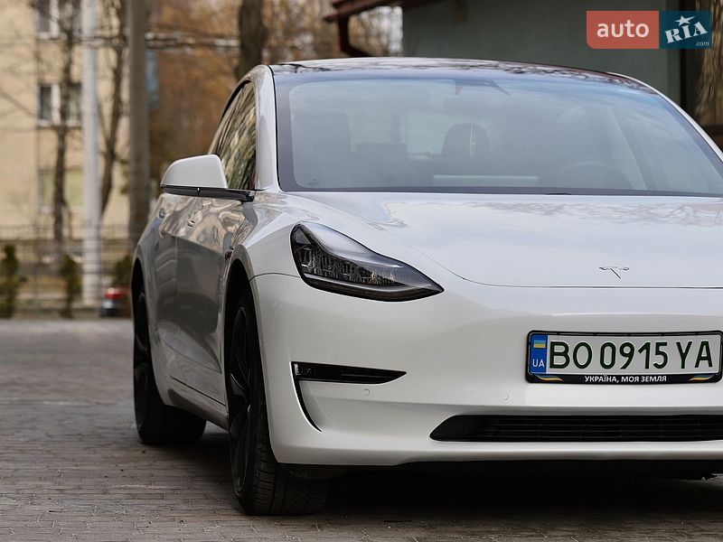 Седан Tesla Model 3 2019 в Тернополе
