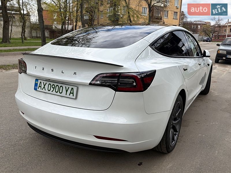 Седан Tesla Model 3 2022 в Харькове