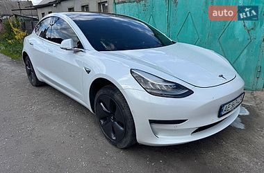 Седан Tesla Model 3 2019 в Днепре