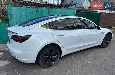 Седан Tesla Model 3 2019 в Днепре