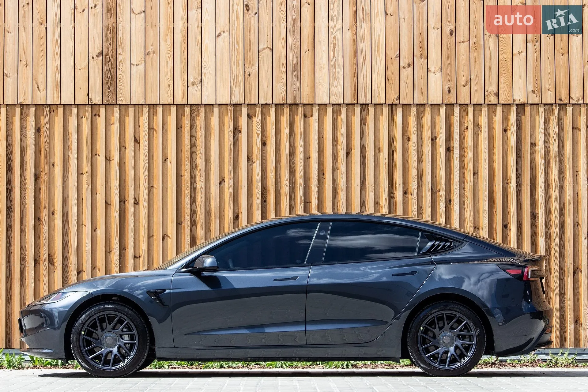 2024 Tesla Model 3 - мініатюра 10