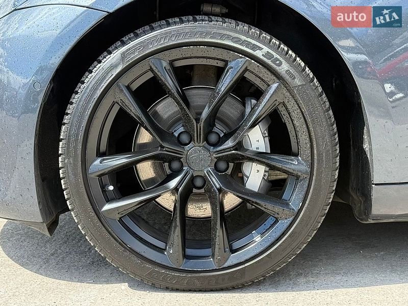 Седан Tesla Model 3 2021 в Києві