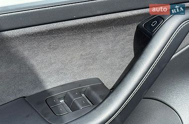 Седан Tesla Model 3 2021 в Києві