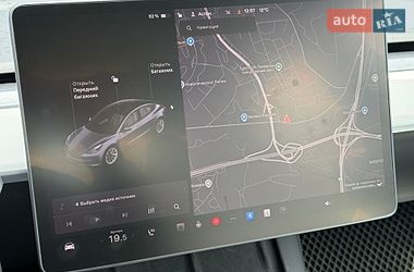 Седан Tesla Model 3 2021 в Києві