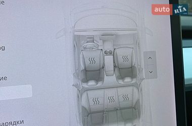 Седан Tesla Model 3 2020 в Ивано-Франковске