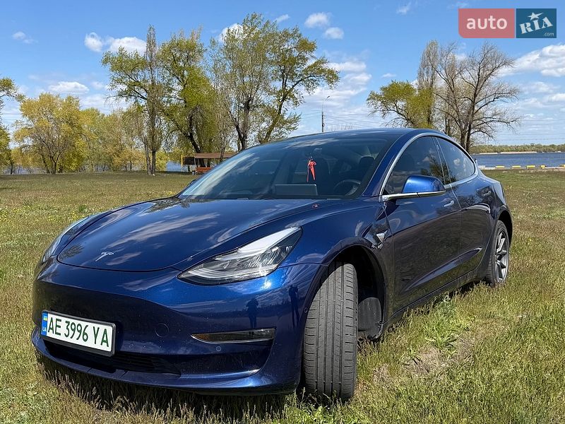 Tesla Model 3 2018