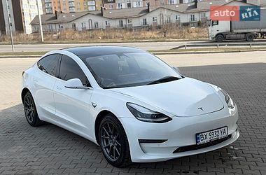 Седан Tesla Model 3 2019 в Киеве