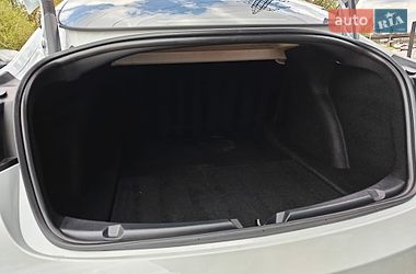Седан Tesla Model 3 2023 в Львове