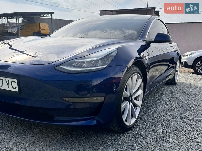 Tesla Model 3 2018