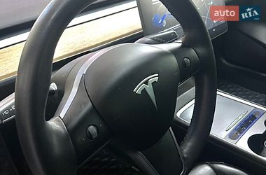 Седан Tesla Model 3 2021 в Одесі