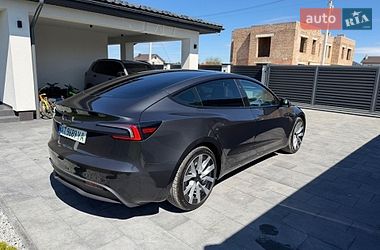 Седан Tesla Model 3 2025 в Ивано-Франковске