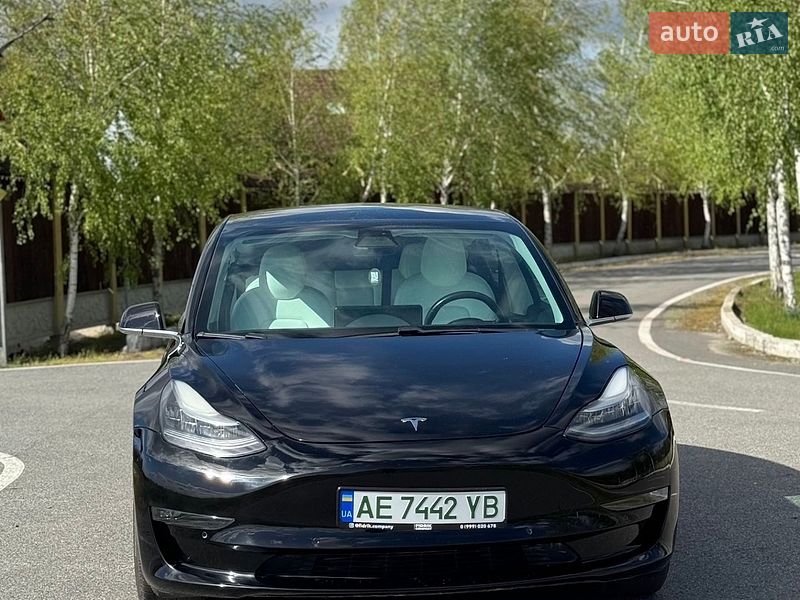 Седан Tesla Model 3 2019 в Днепре