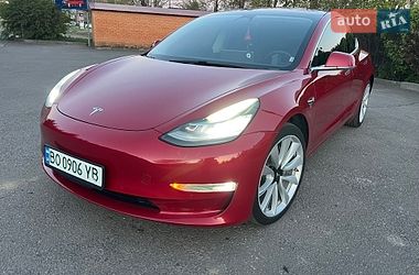 Седан Tesla Model 3 2018 в Тернополе
