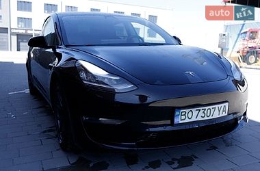 Седан Tesla Model 3 2018 в Тернополі