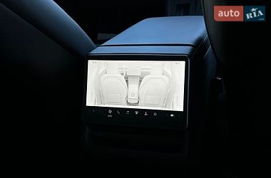 Седан Tesla Model 3 2024 в Ивано-Франковске