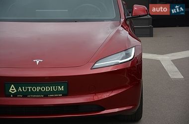 Седан Tesla Model 3 2024 в Киеве