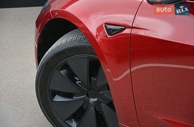 Седан Tesla Model 3 2024 в Киеве