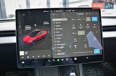 Седан Tesla Model 3 2024 в Киеве