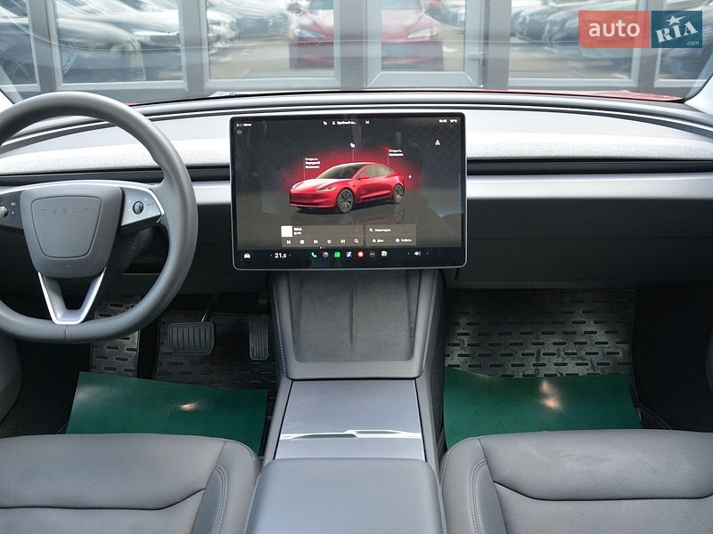 Седан Tesla Model 3 2024 в Киеве