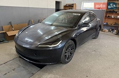 Седан Tesla Model 3 2024 в Луцьку