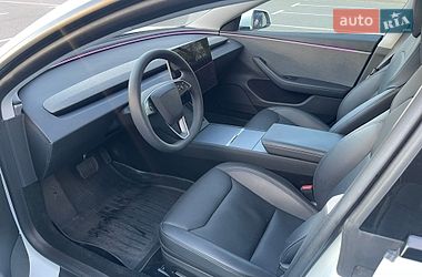 Седан Tesla Model 3 2024 в Киеве