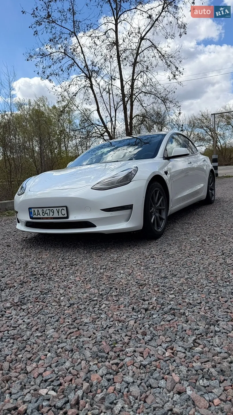 2021 Tesla Model 3 - фото 1
