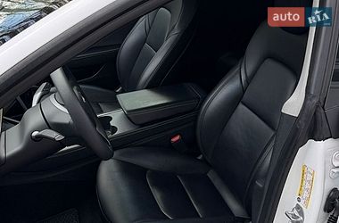 Седан Tesla Model 3 2021 в Чернигове