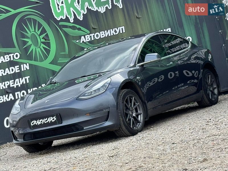 Седан Tesla Model 3 2019 в Харкові