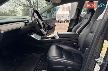 Седан Tesla Model 3 2019 в Харкові