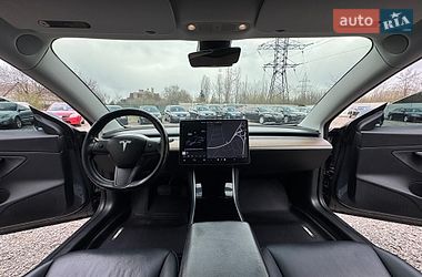 Седан Tesla Model 3 2019 в Харкові